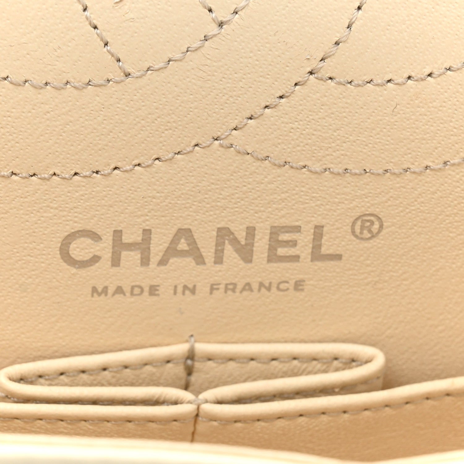 Distressed Patent Quilted 2.55 Reissue 226 Flap Ivory