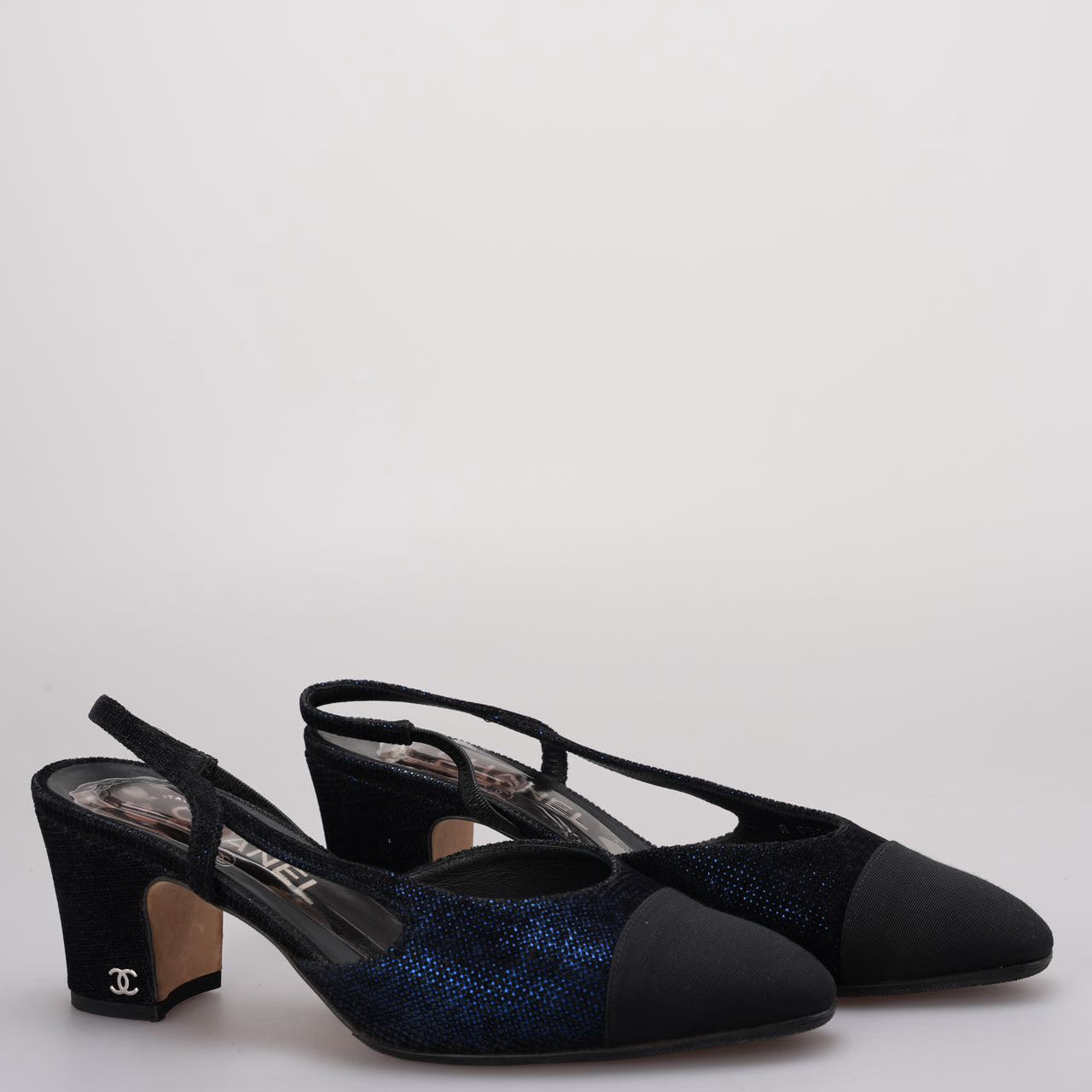 Chanel CC Logo Black / Blue Leather Slingback Pumps Size 38.5