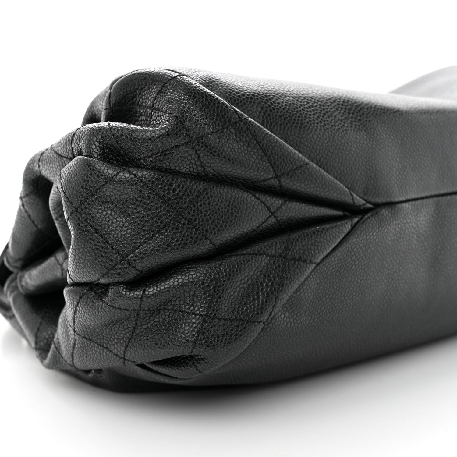 Caviar 31 CC Shoulder Bag Black
