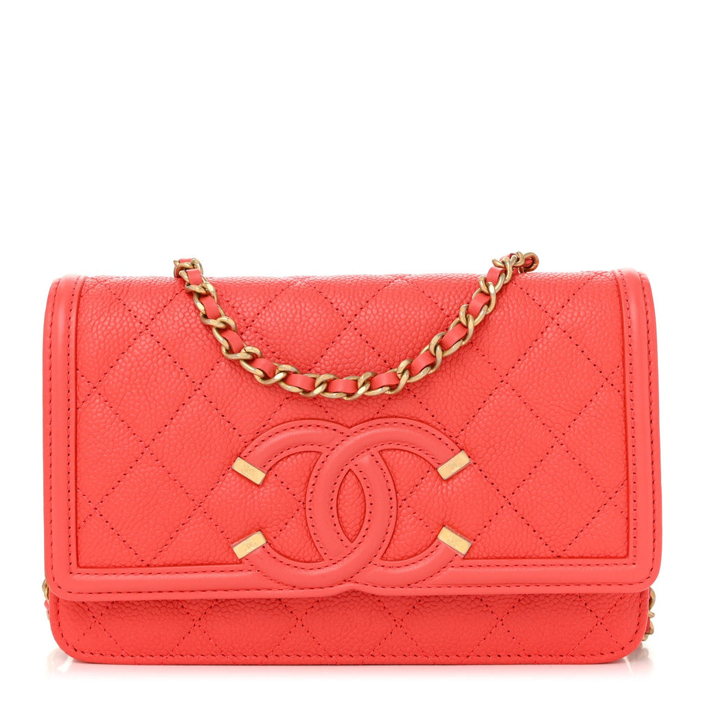 Caviar Quilted CC Filigree Wallet On Chain WOC Coral