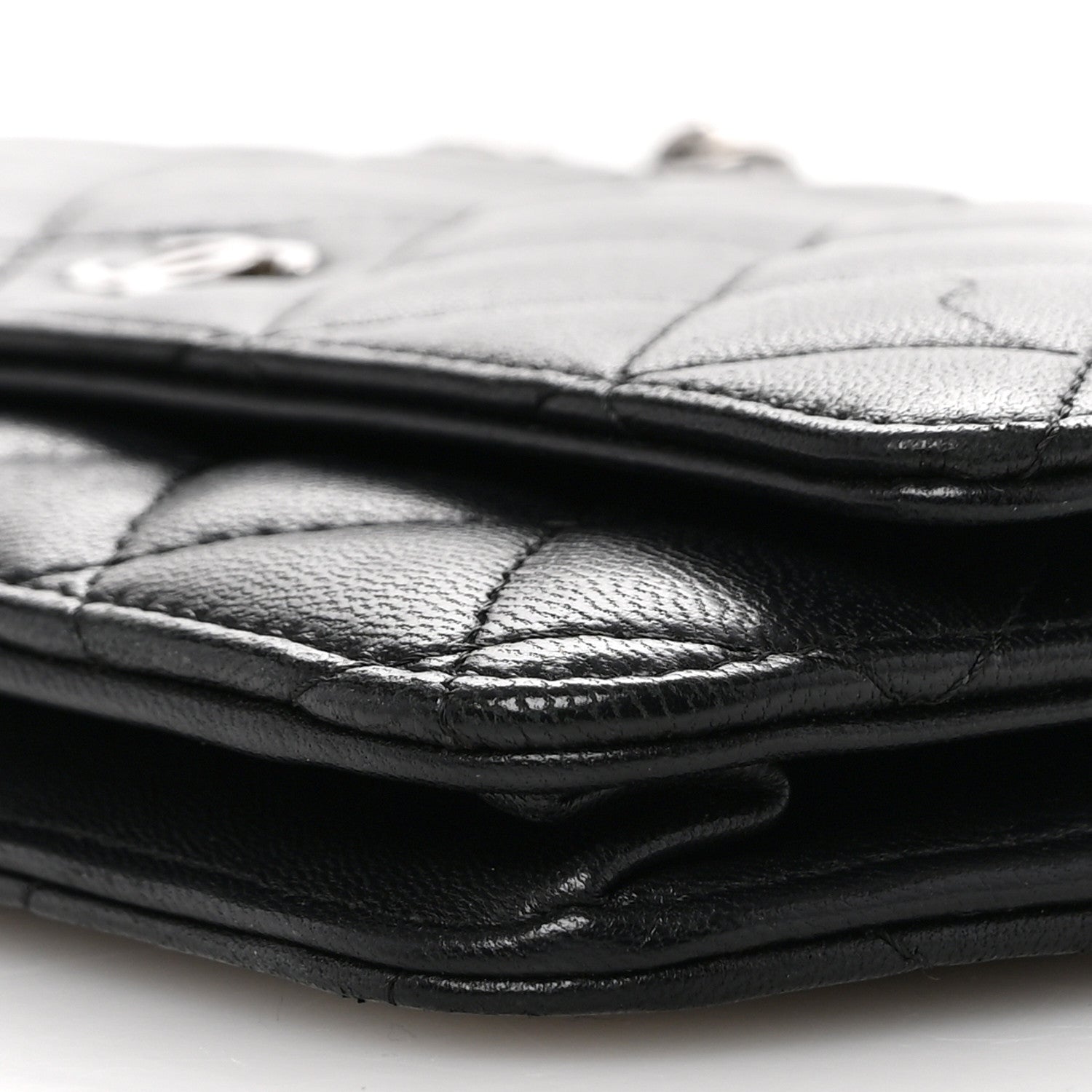 Lambskin Quilted Wallet On Chain WOC Black