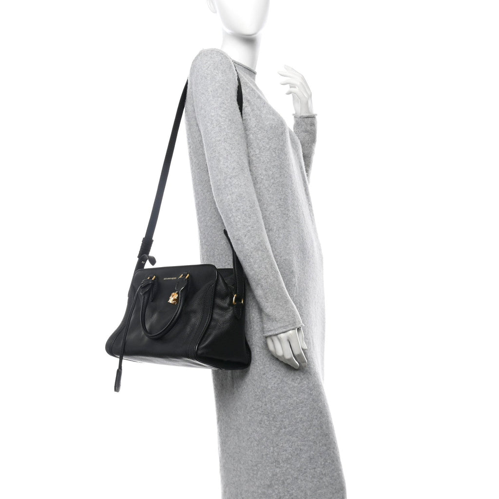 Pebbled Calfskin Small Skull Padlock Zip Around Tote Black
