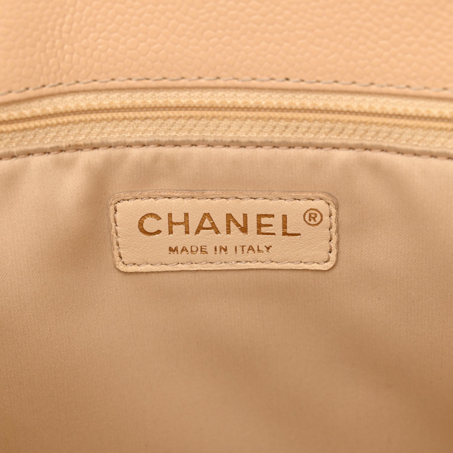 Caviar Quilted Grand Shopping Tote GST Beige Clair