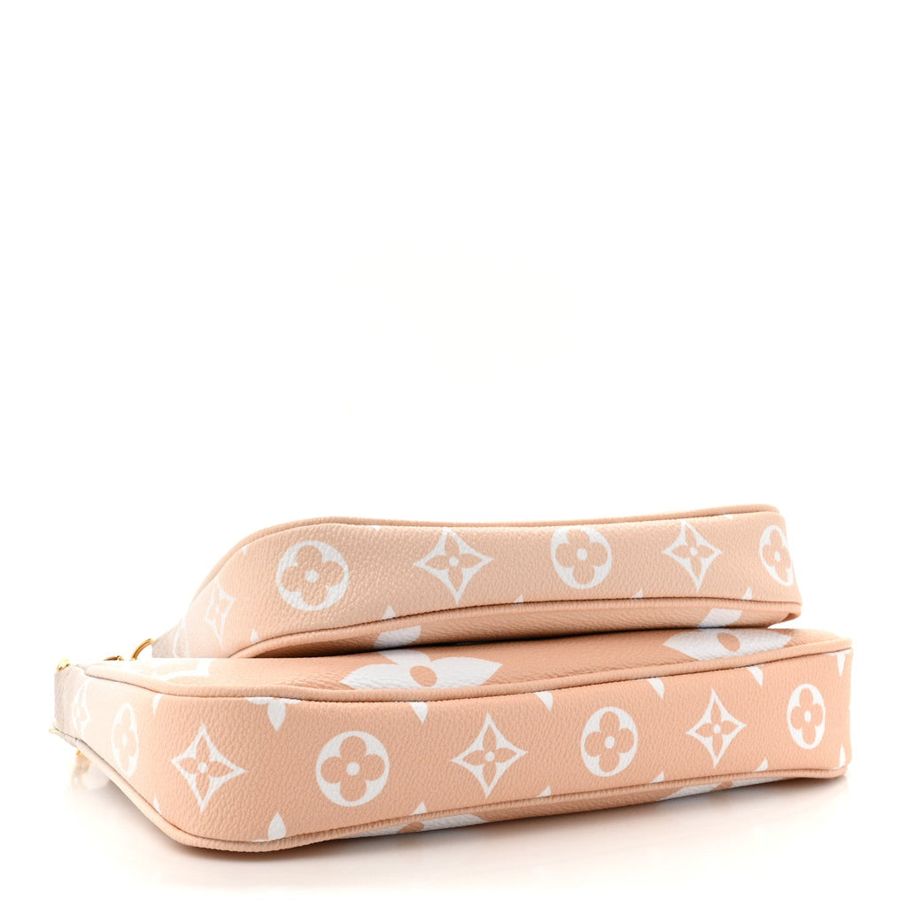 Monogram Giant By The Pool Multi Pochette Accessories Brume