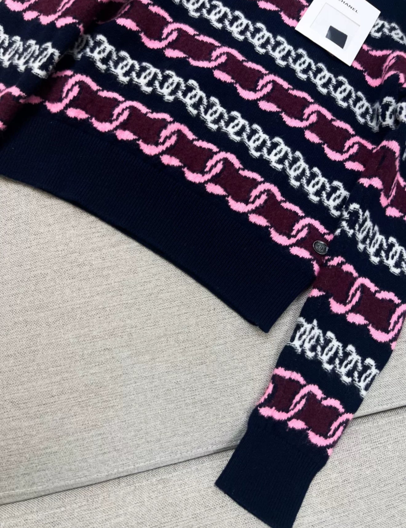 Chanel 23B navy blue, Burgundy, pink & white pullover