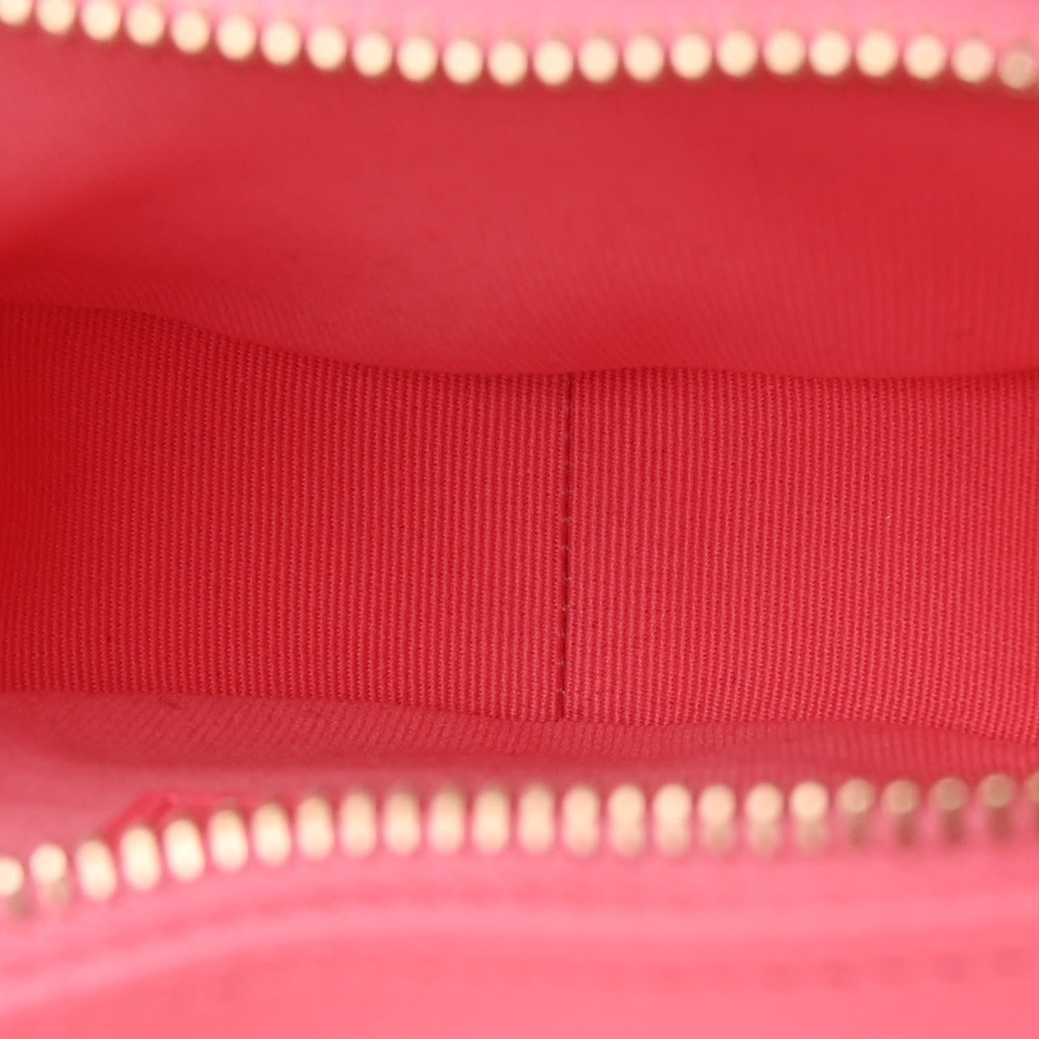 Lambskin Quilted CC In Love Heart Clutch With Chain Pink