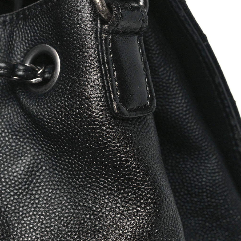 Caviar Quilted Medium CC Bucket Bag Black