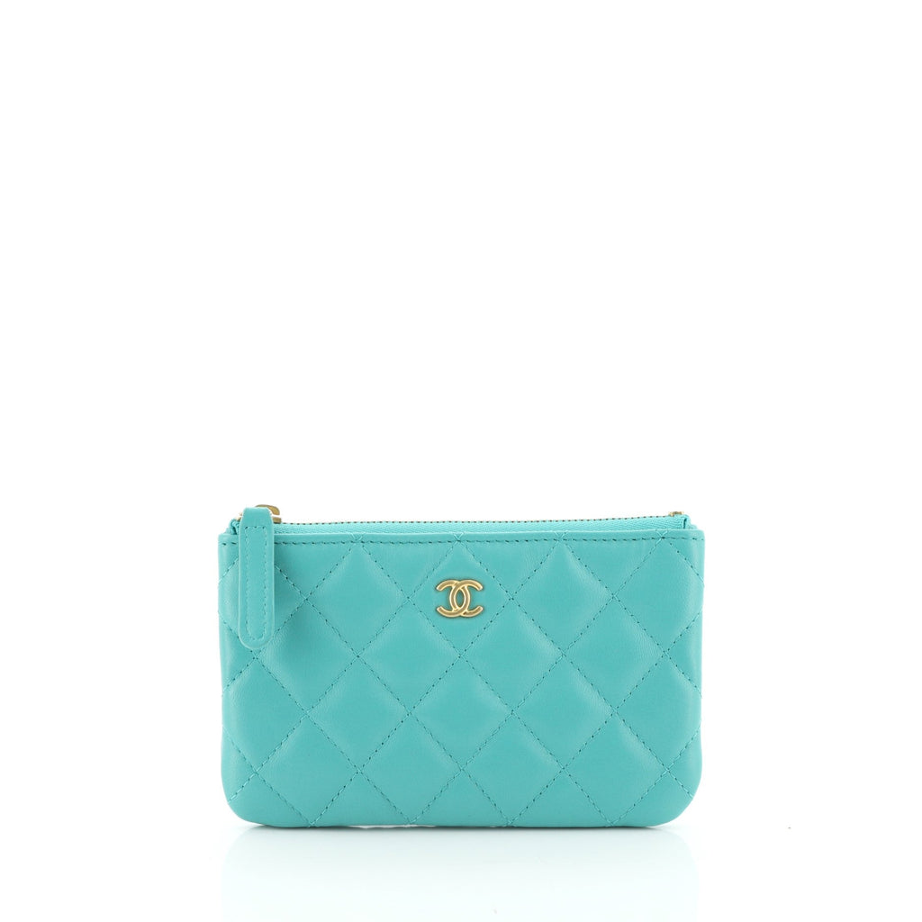 Classic O Case Pouch Quilted Lambskin Mini