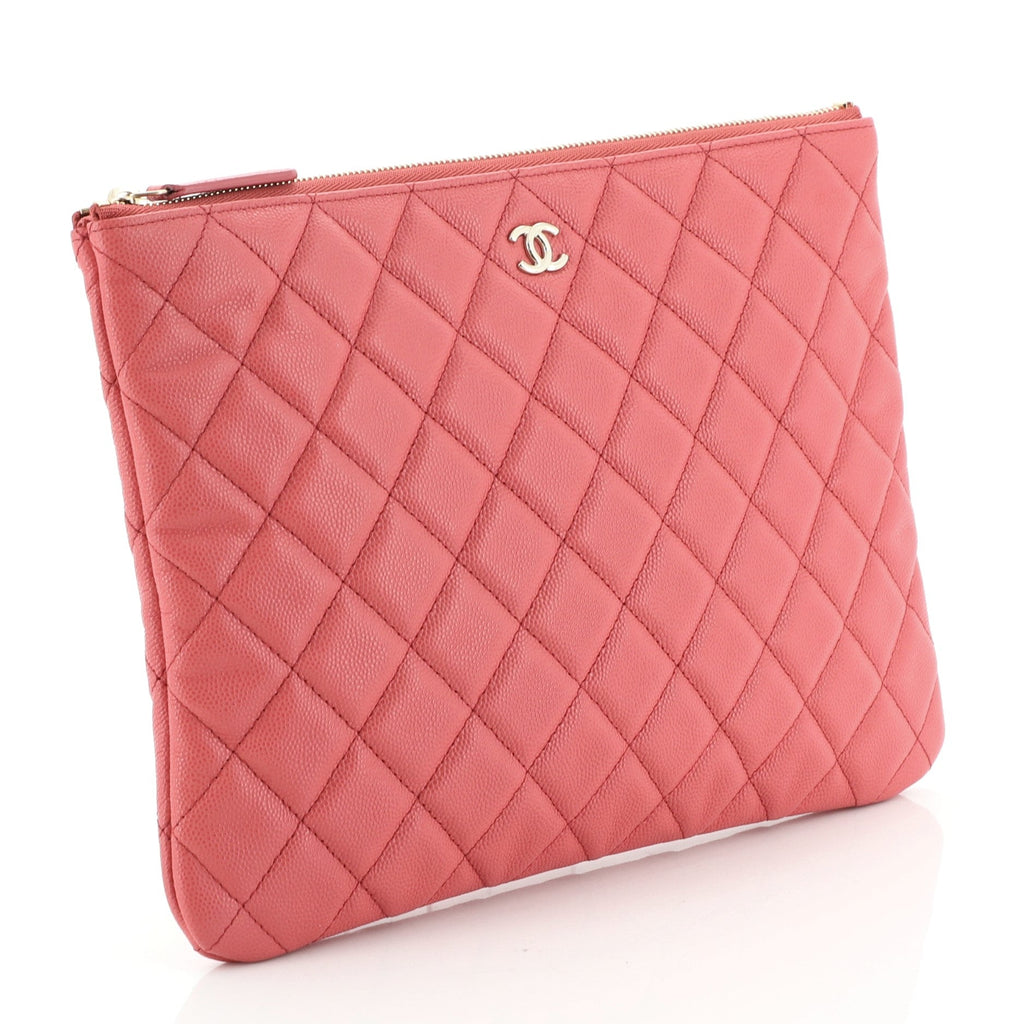 O Case Clutch Quilted Caviar Medium