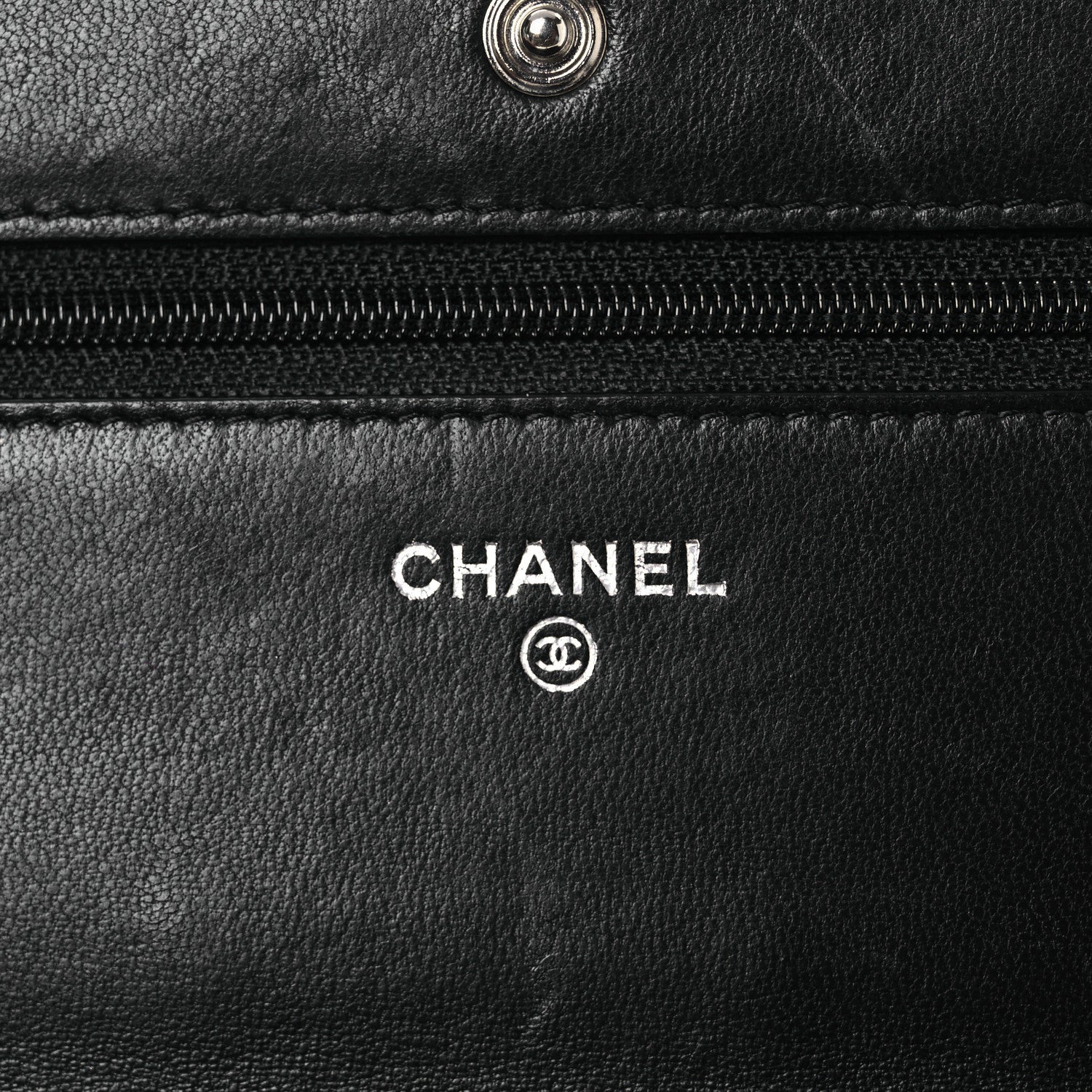 Lambskin Quilted Wallet On Chain WOC Black