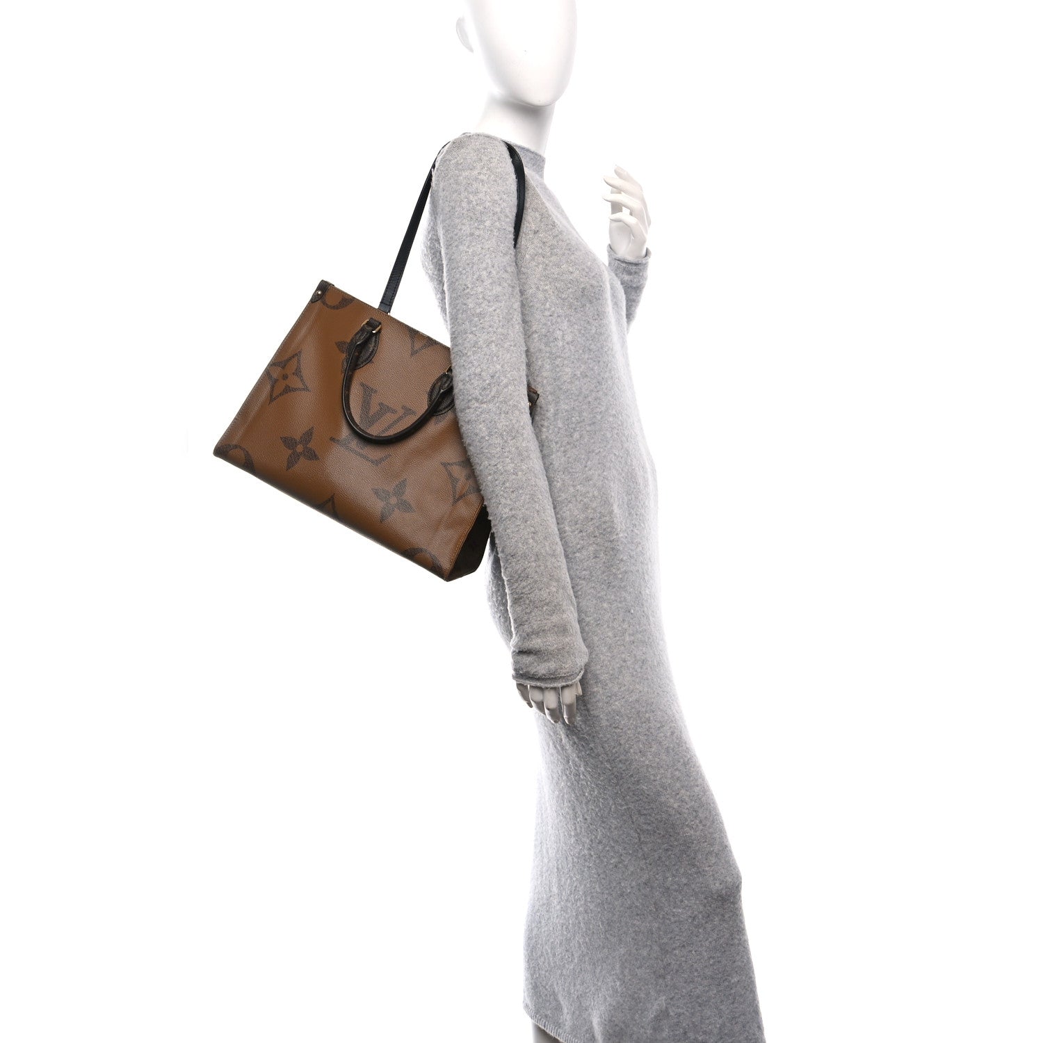 Reverse Monogram Giant Onthego MM
