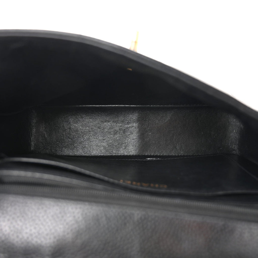 Caviar Vertical Quilted Small Single Flap Black
