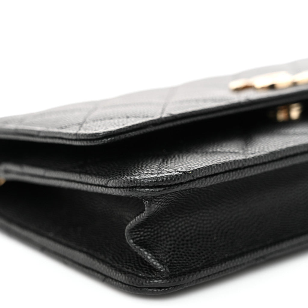 Caviar Quilted Striated CC Wallet On Chain WOC Black