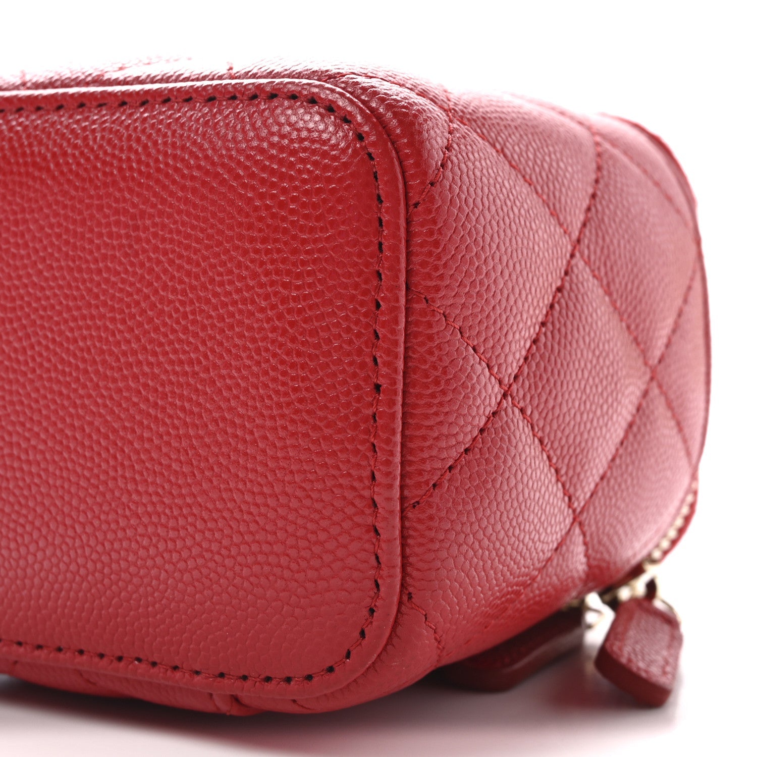 Caviar Quilted Mini Vanity Case With Chain Red