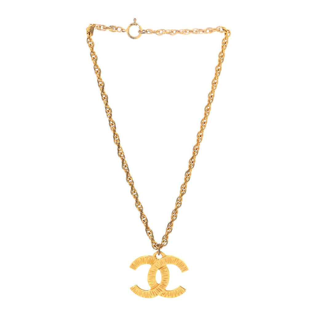 Metal Textured CC Chain Pendant Necklace Gold
