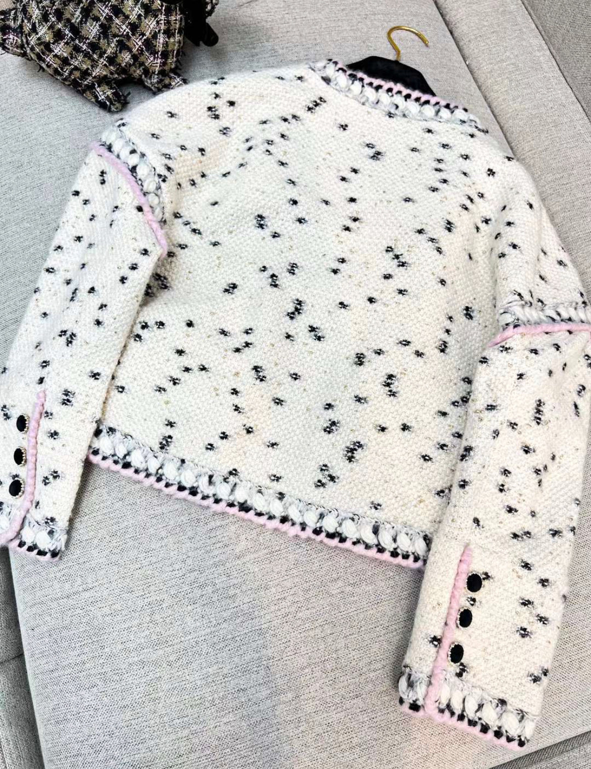 CHANEL 21A METIERS D'ART RUNWAY IGAN size 34