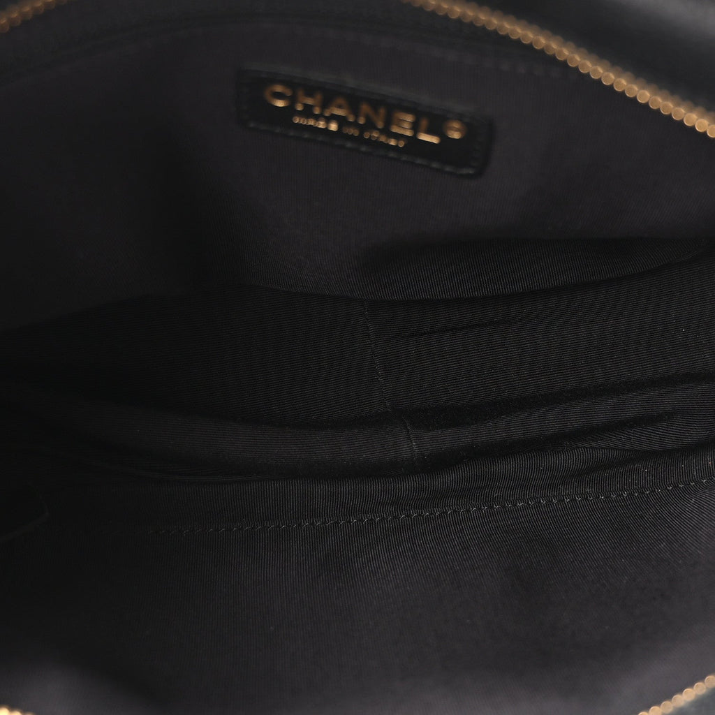 Caviar Quilted Petit Timeless Tote PTT Black