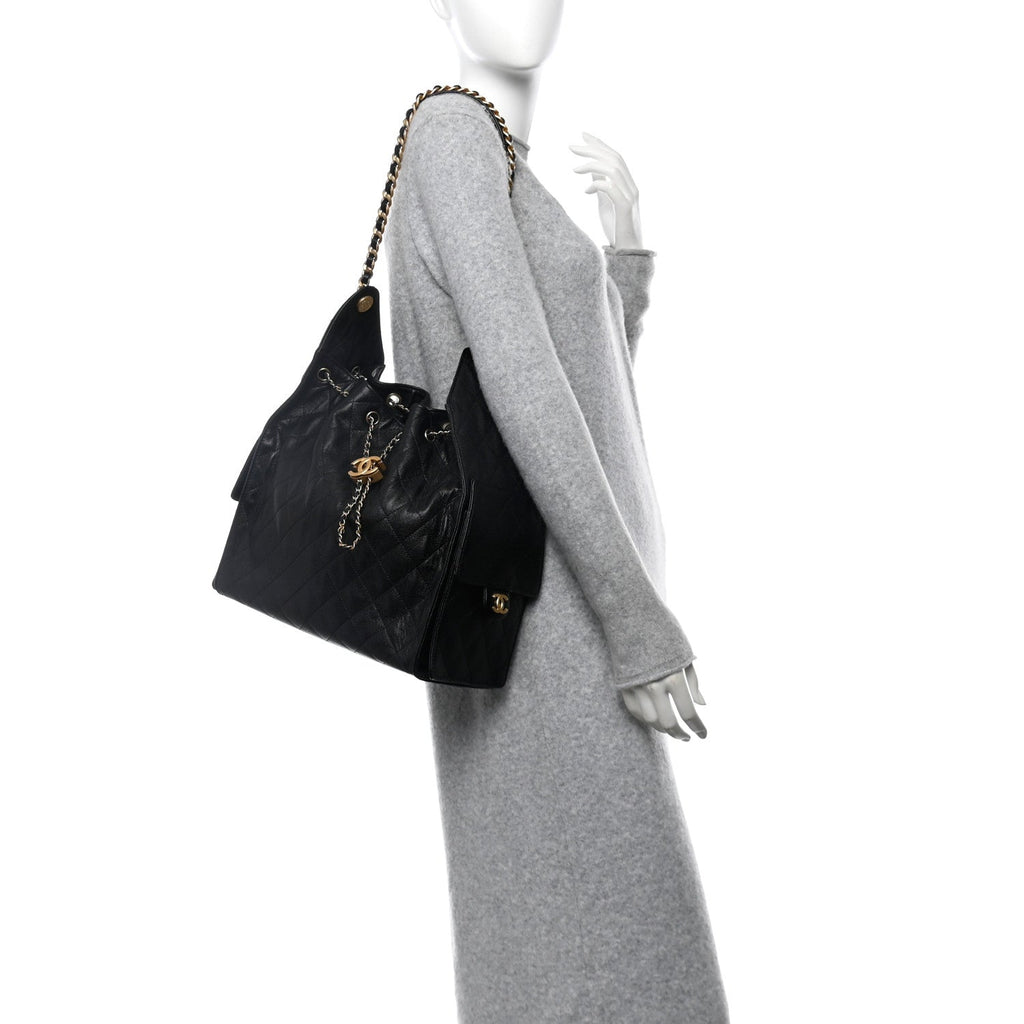 Caviar Quilted Medium Chanel 25 Handbag Black
