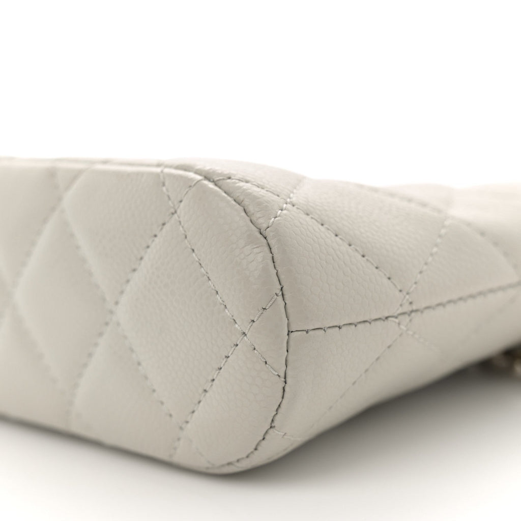 Caviar Quilted Classic Clutch With Chain Light Grey