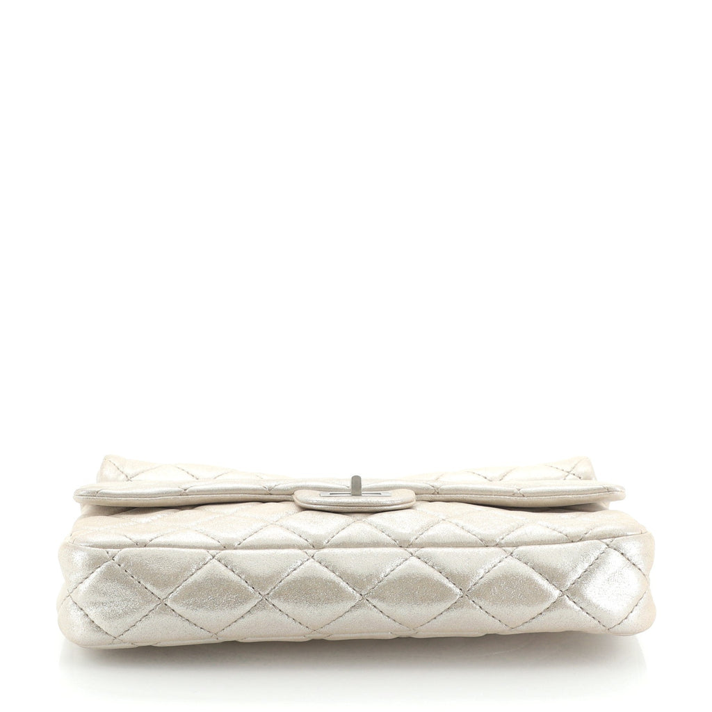 Reissue Roll Clutch Quilted Iridescent Calfskin Medium