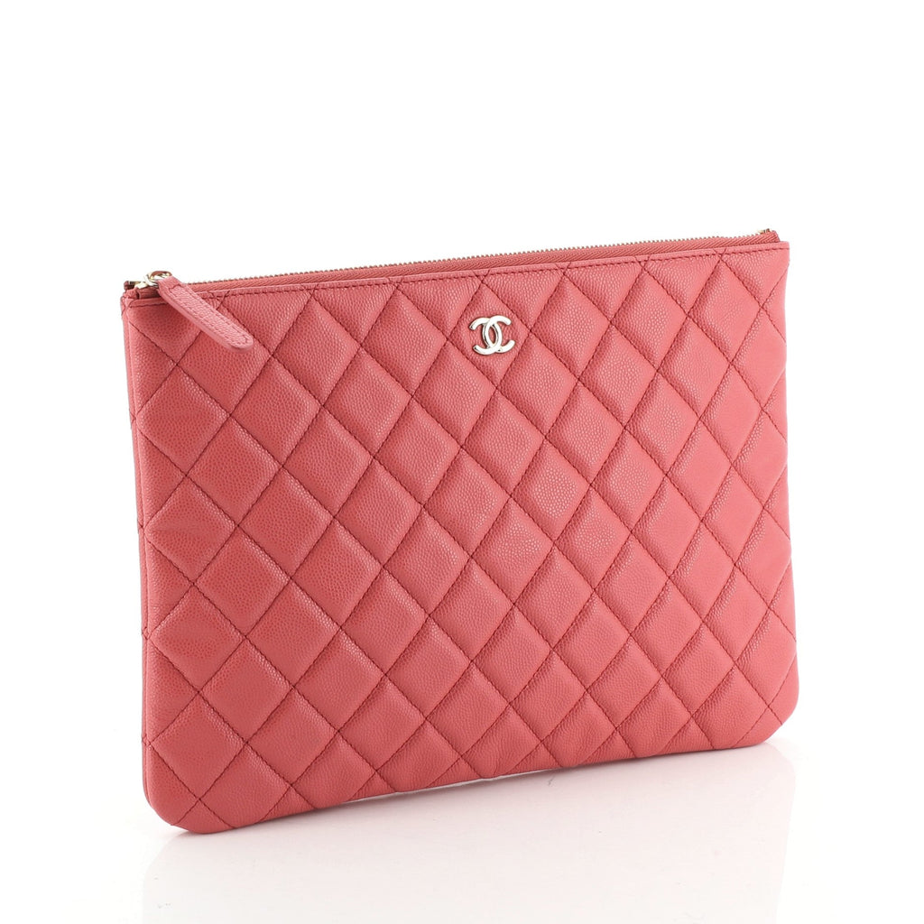 O Case Clutch Quilted Caviar Medium