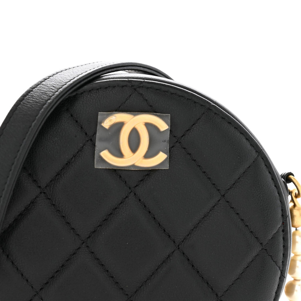 Lambskin Quilted Pearl Chain Round Clutch With Chain Black