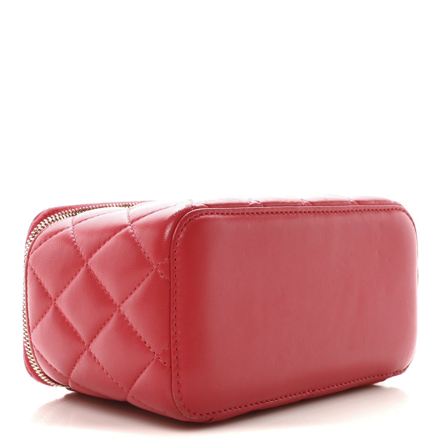 Lambskin Quilted Small Pearl Crush Vanity Case With Chain Red