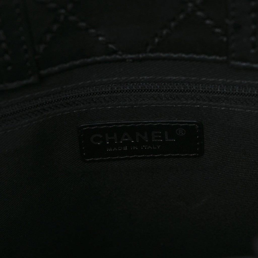 Calfskin CC Pocket Tote Black