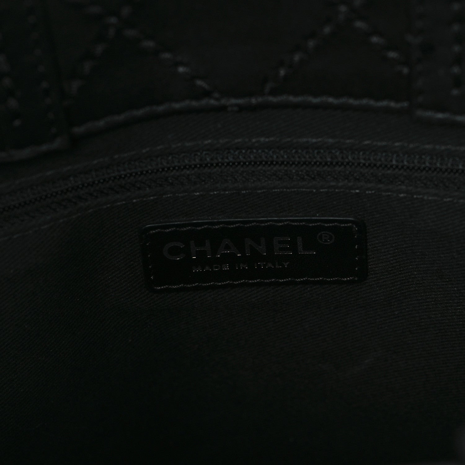 Calfskin CC Pocket Tote Black