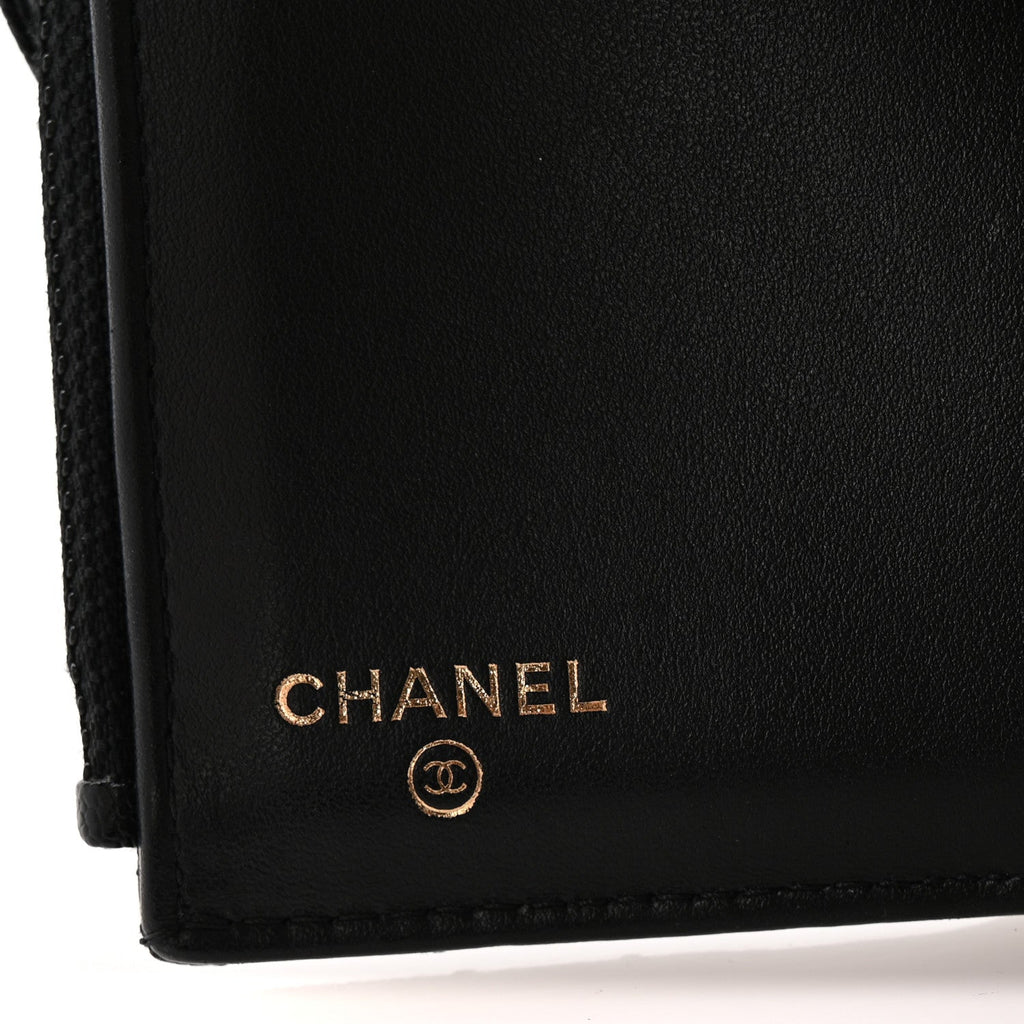 Caviar Quilted Compact Boy Wallet Black
