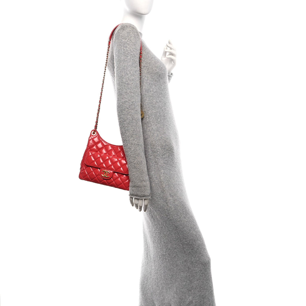 Shiny Crumpled Calfskin Quilted Wavy CC Hobo Red