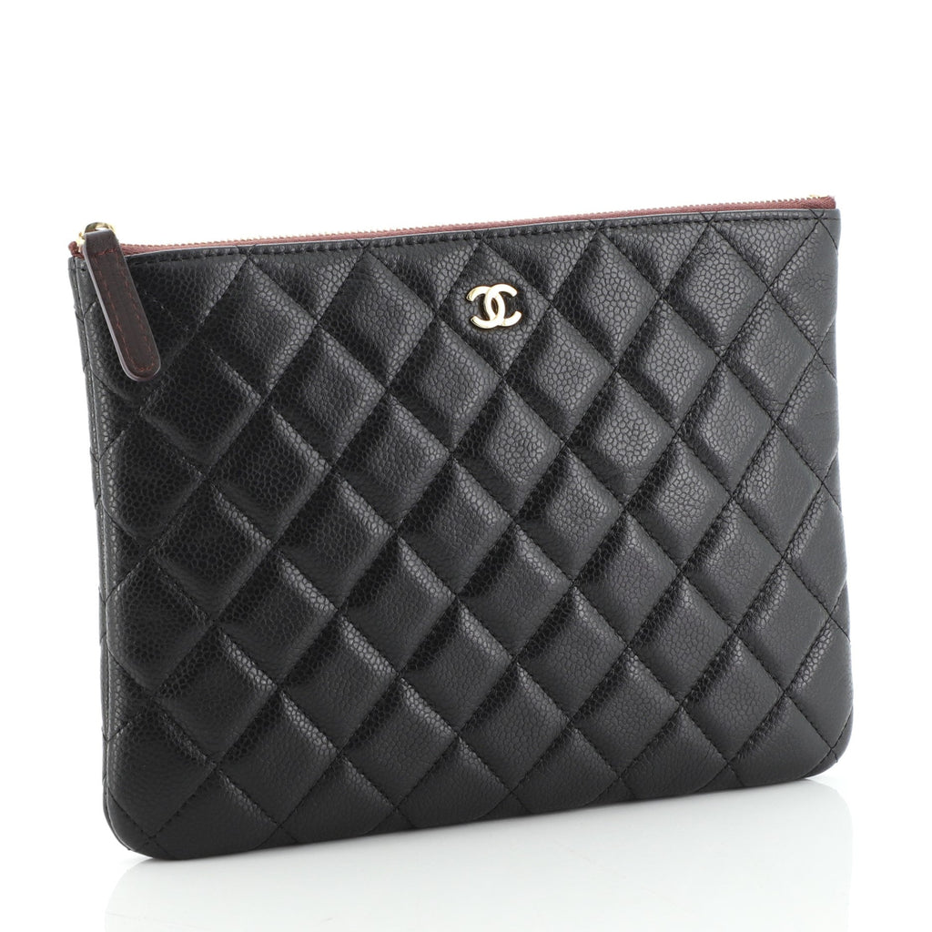 O Case Clutch Quilted Caviar Small