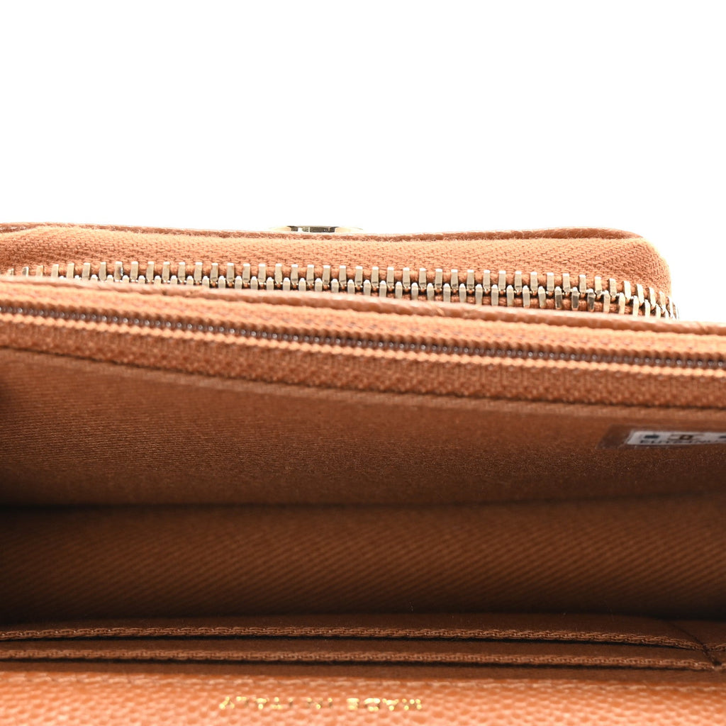 Caviar Quilted Business Affinity Clutch With Chain Flap Dark Beige