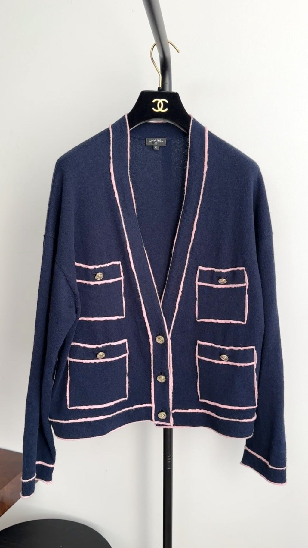 Chanel 21S Navy and Pink No. 5 Cashmere igan Sweater - FR42 / 10
