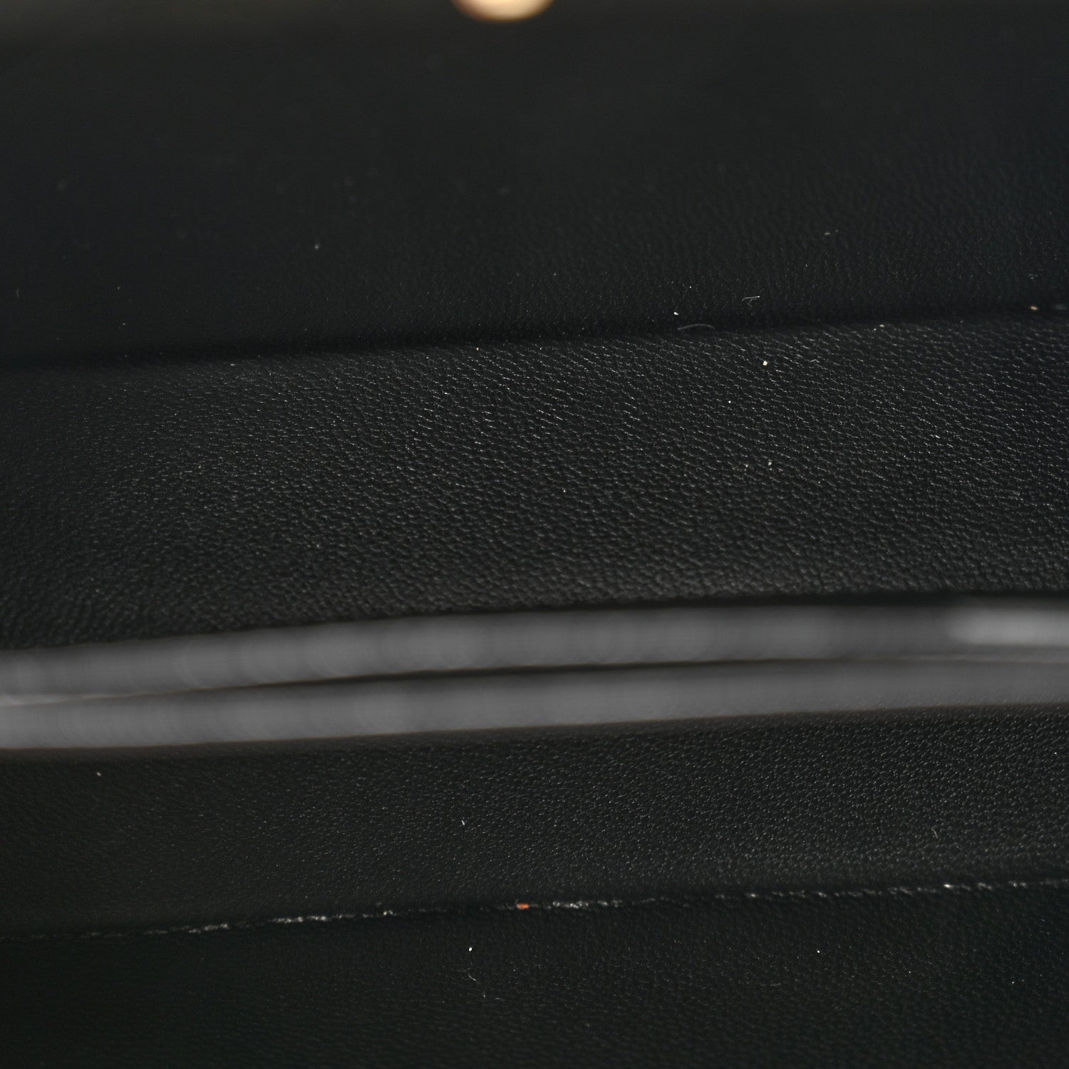 Lambskin Quilted Pearl CC Vanity Case Black