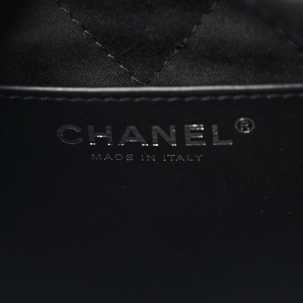 Shiny Calfskin Quilted Mini Chanel 22 Black