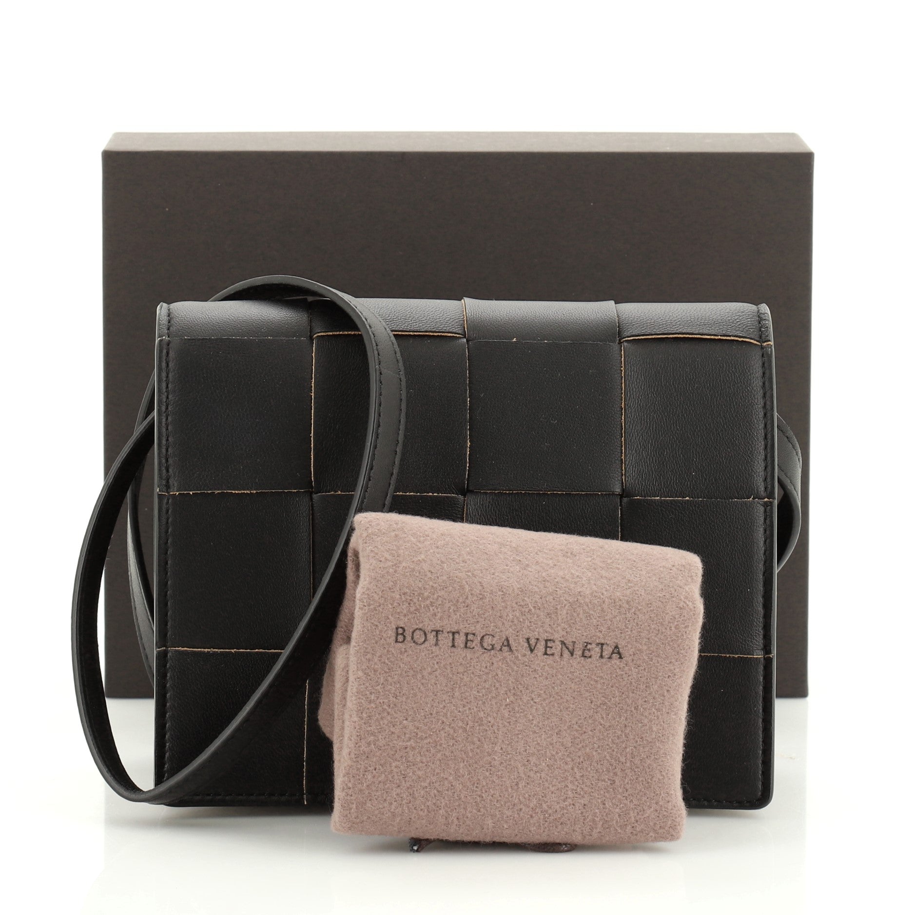 Cassette Crossbody Bag Maxi Intrecciato Leather Mini