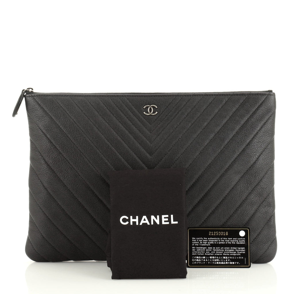 O Case Clutch Chevron Calfskin Large
