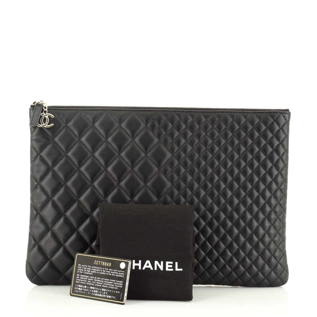 O Case Clutch Quilted Lambskin Large