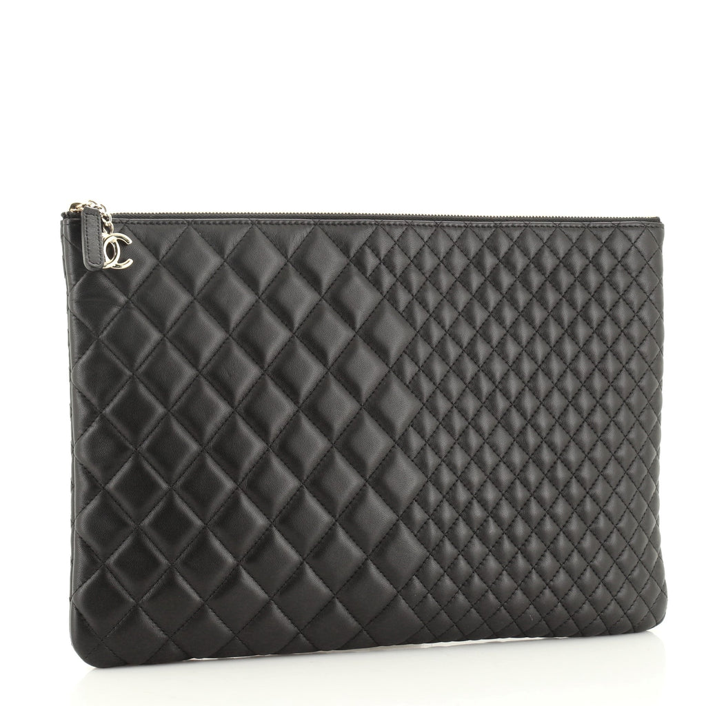 O Case Clutch Quilted Lambskin Large
