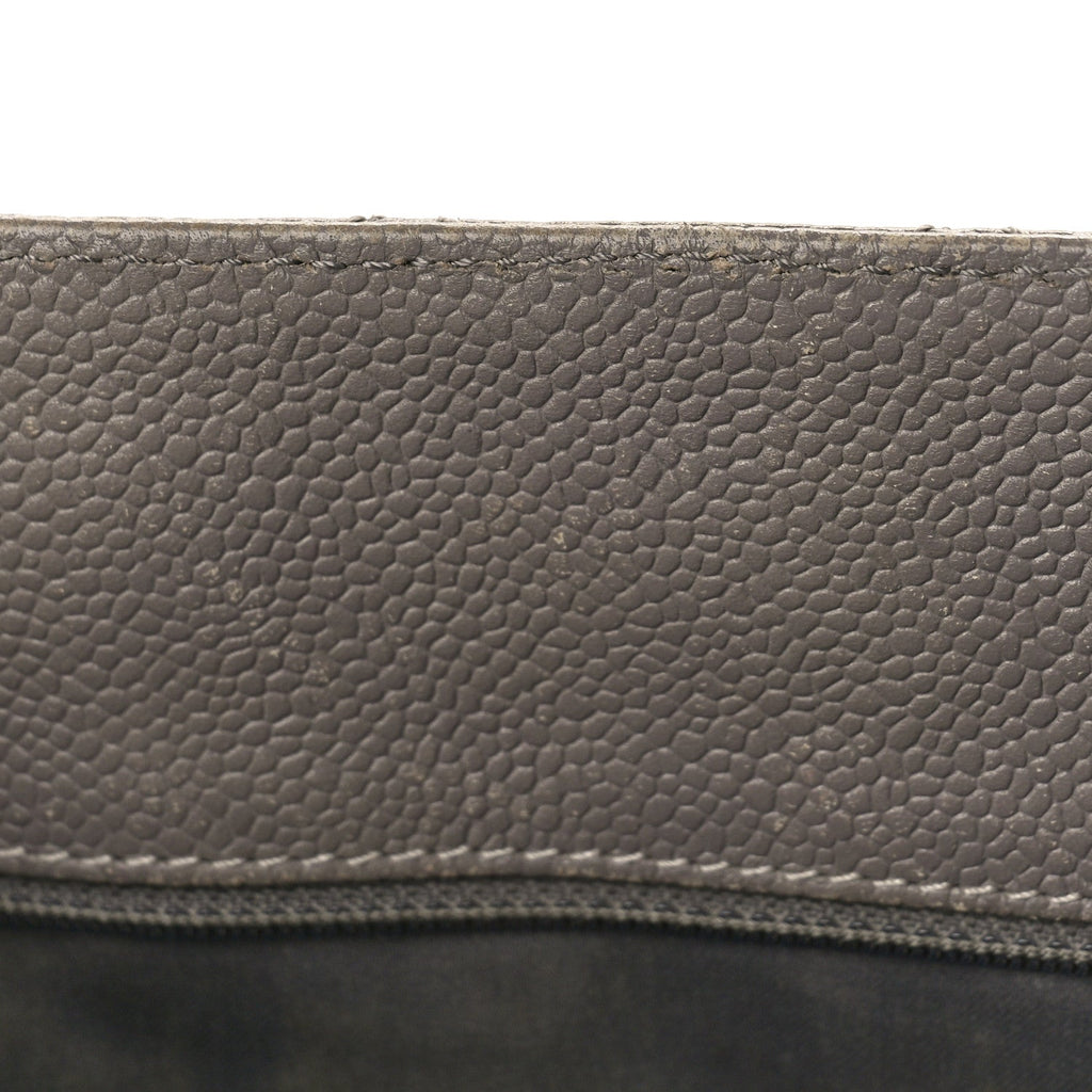 Caviar Quilted Grand Shopping Tote GST Light Grey