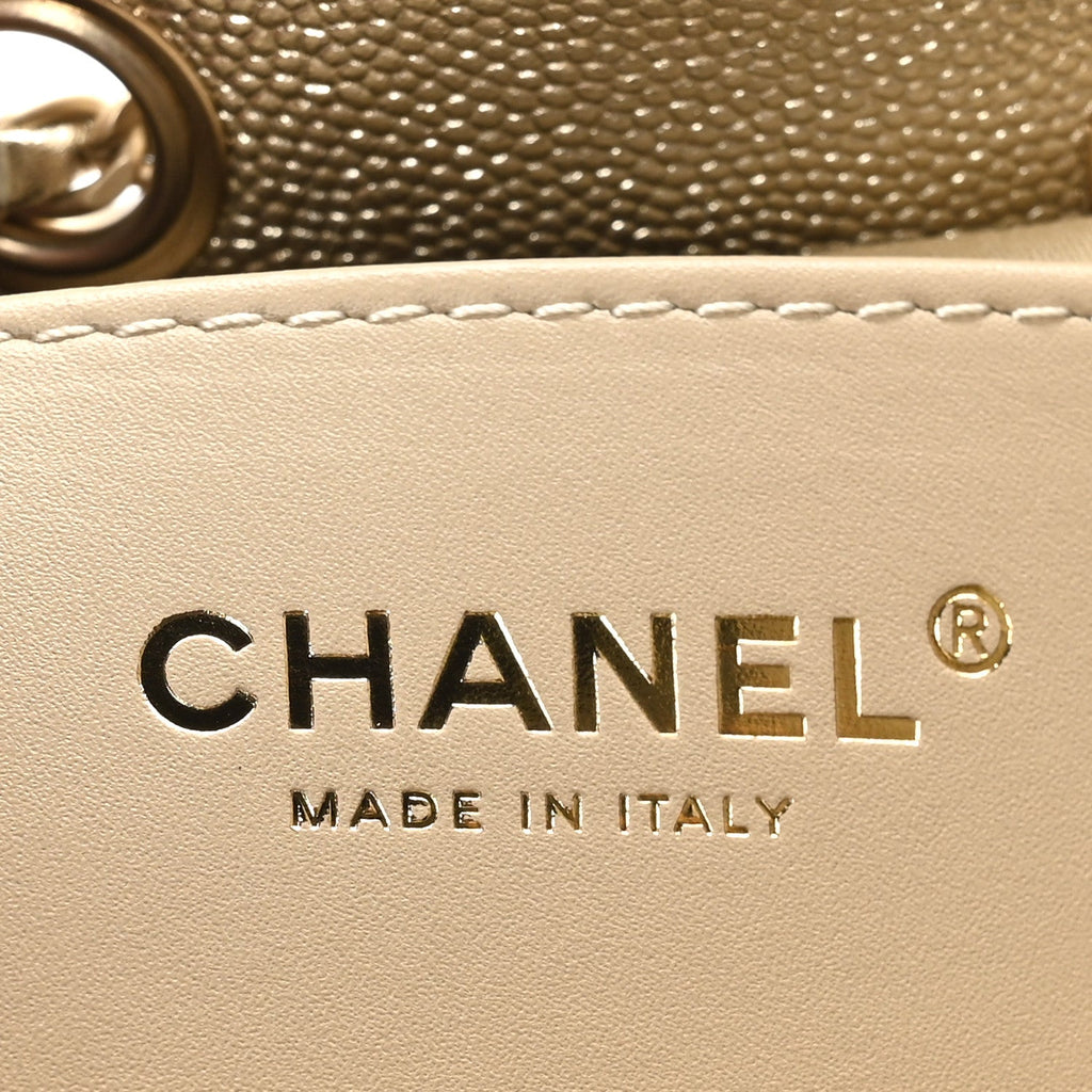 Metallic Caviar Quilted Small Chanel 25 Hobo Gold