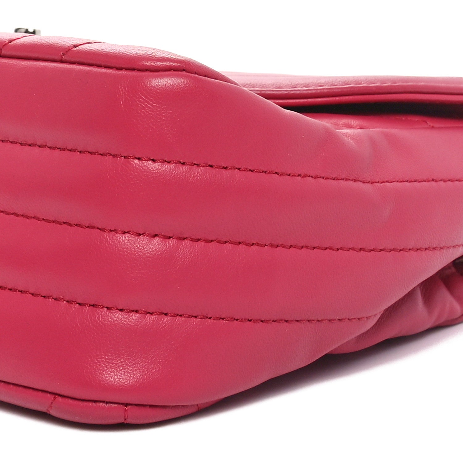 Lambskin Chevron Medium Single Flap Fuchsia