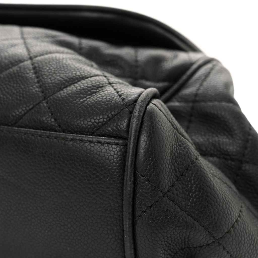 Caviar Quilted Timeless Accordion Flap Black