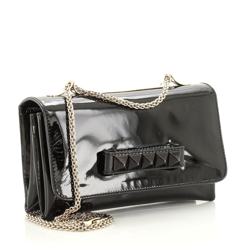 Va Va Voom Clutch Patent Medium