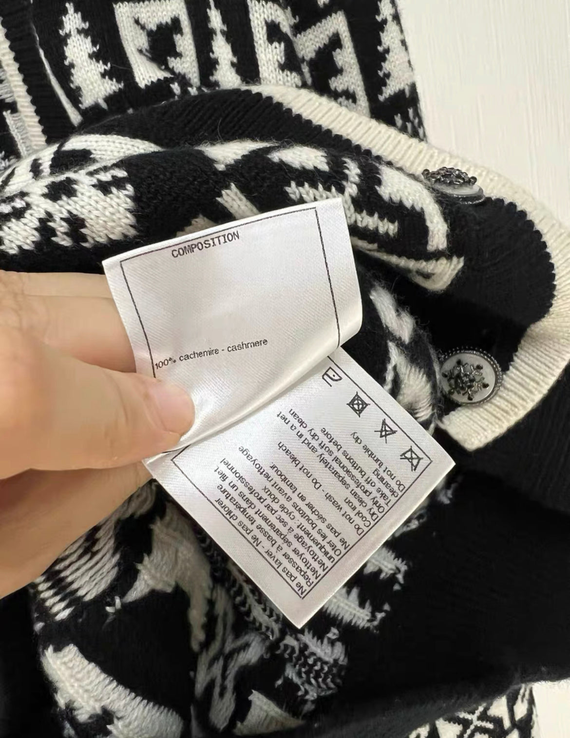 Chanel black & white coco beige cashmere igan size 36