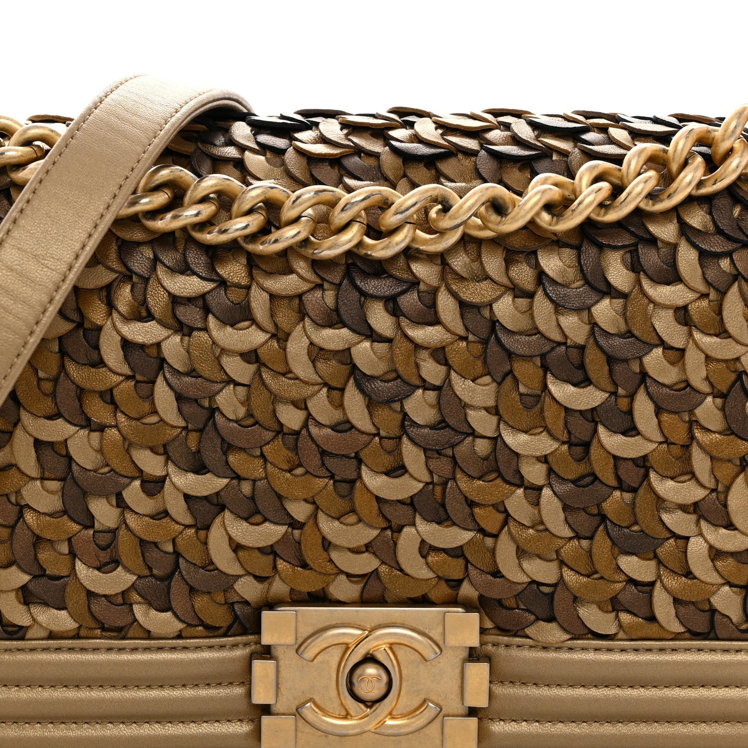 Metallic Lambskin Medium Scaled Boy Flap Gold
