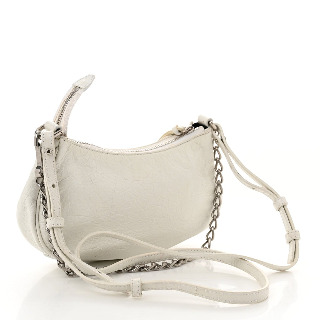Extra Supple Calfskin Crocodile Embossed Le Cagole Mini Purse With Chain White