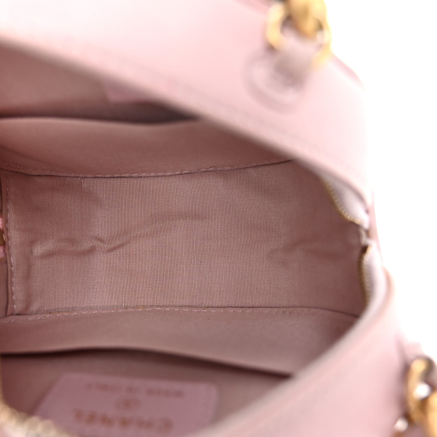 Lambskin Quilted Chanel 19 Round Clutch With Chain Pink
