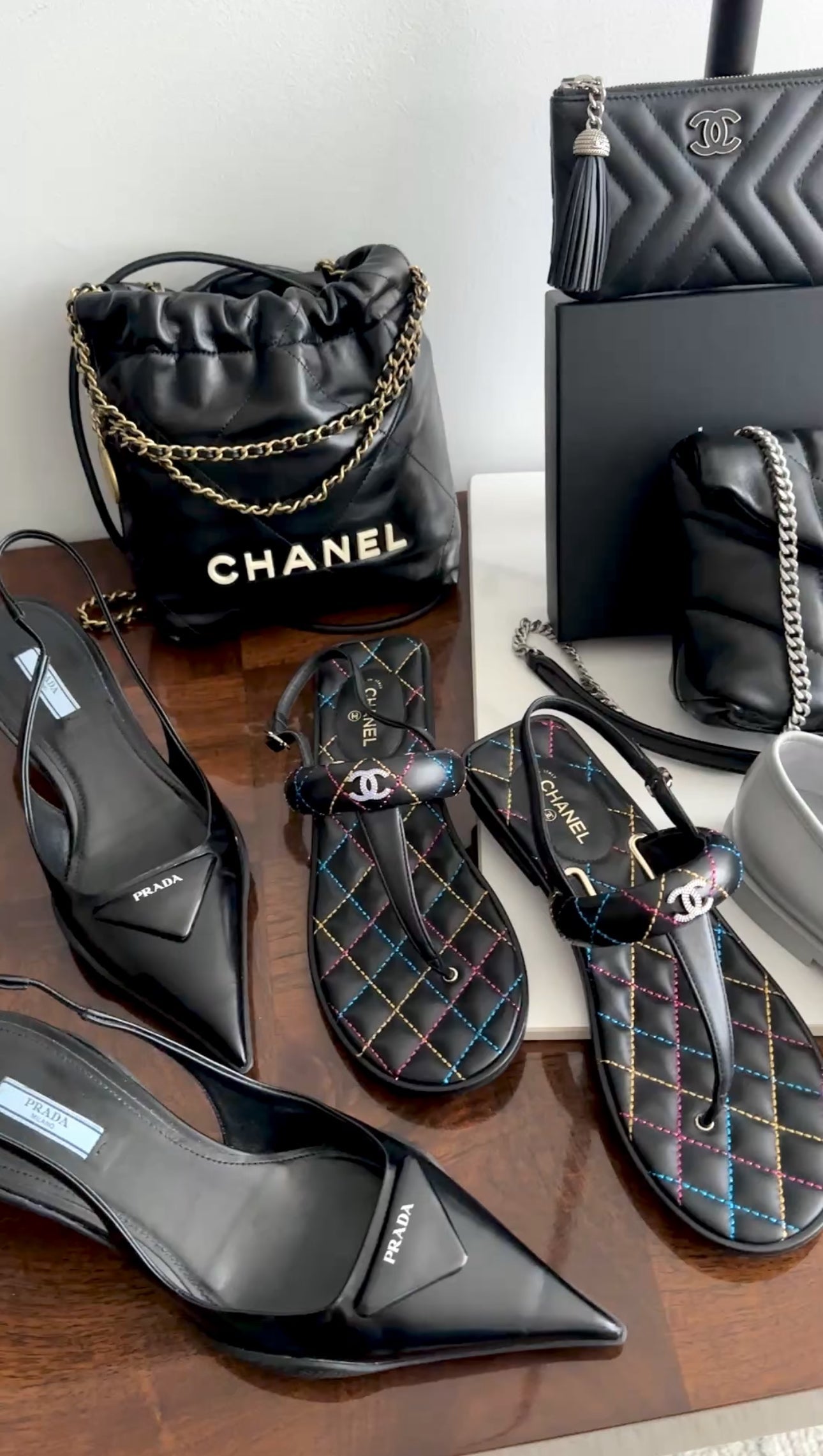 Chanel 21K Black Multi Quilt Thong CC Sandal - 40